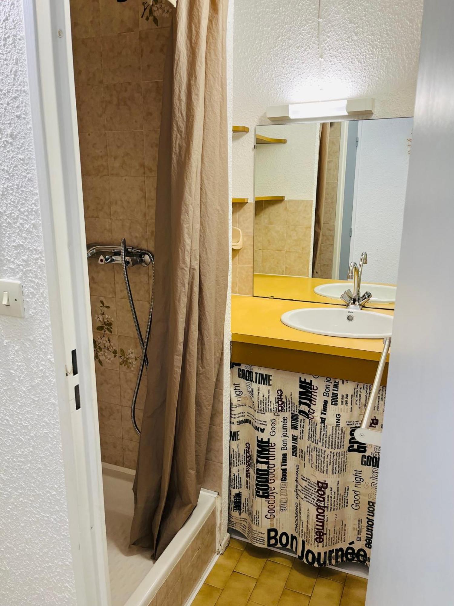 Studio Cabine 4 Couchages Avec Piscine Lb Le Grau-du-Roi Kültér fotó